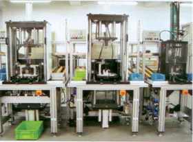 雨刷装配工作站